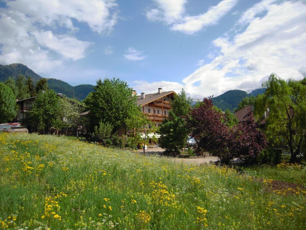 Albergo Bellaria Carano  Exterior photo